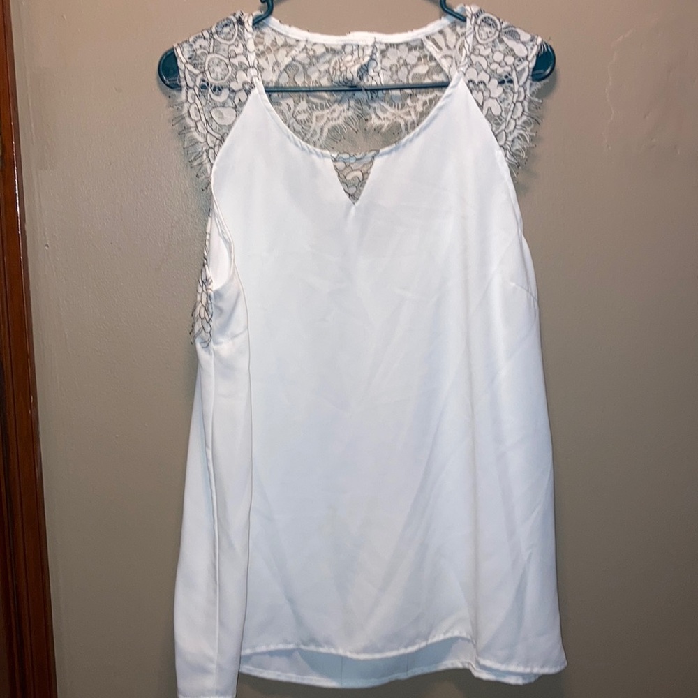 White top with lace